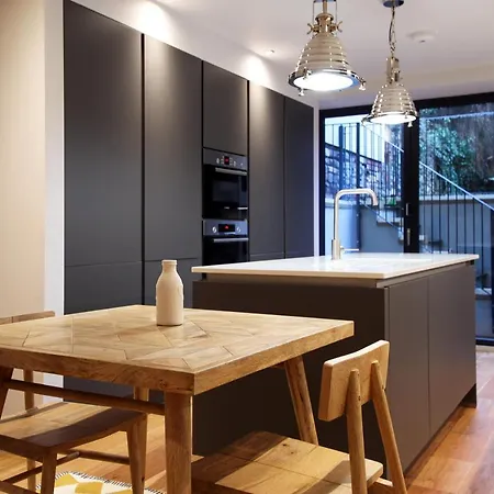 Lägenhet Stylish 2 Bed In The Heart Of Clifton Bristol