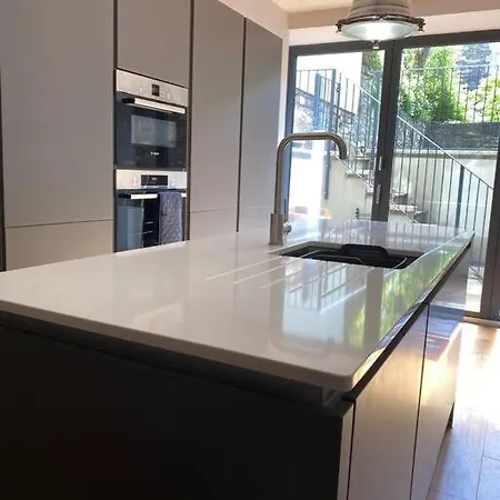 Appartement Stylish 2 Bedroom Self-contained In The Heart Of Clifton Village Bristol